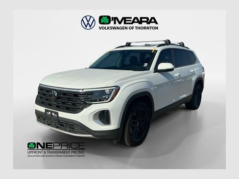 Used 2025 Volkswagen Atlas SE AWD/4WD image 1