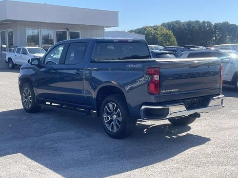 Used 2024 Chevrolet Silverado 1500 LT AWD/4WD image 9