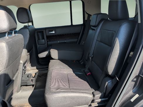 Used 2019 Ford Flex Limited FWD image 17