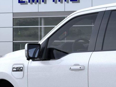 New 2025 Ford F150 Lightning Platinum w/ Dark Elements Package AWD/4WD image 20