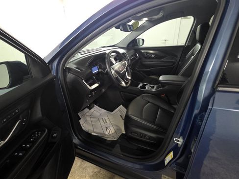 Used 2024 GMC Terrain SLT AWD/4WD image 7