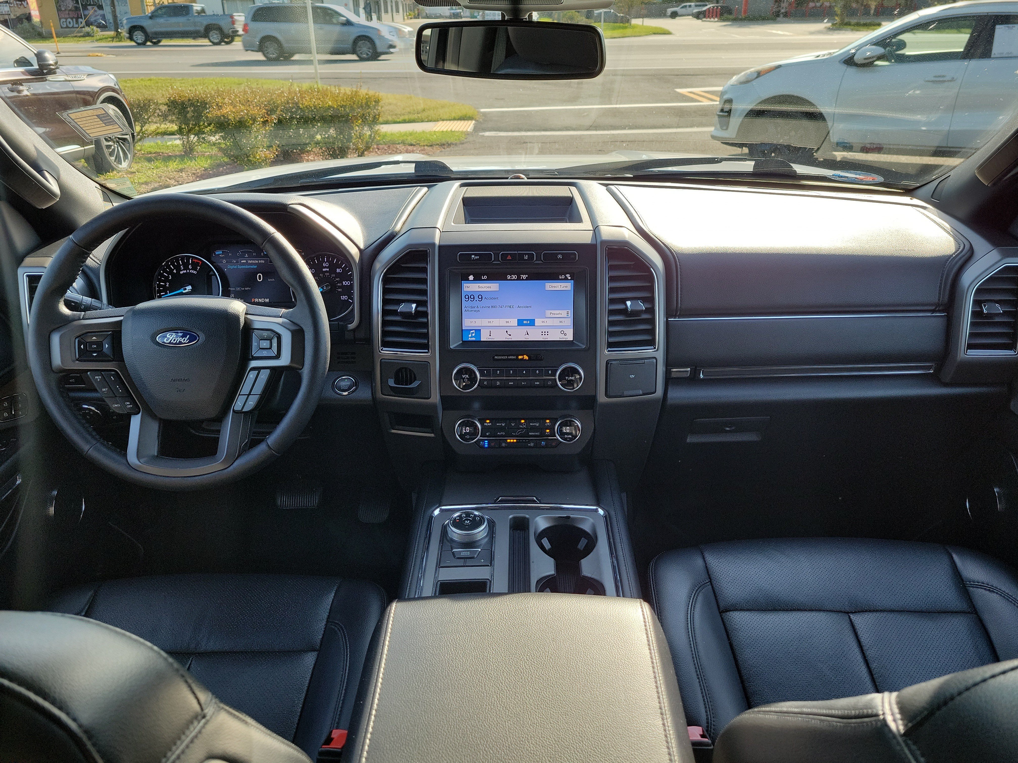 Used 2019 Ford Expedition XLT w/ Equipment Group 202A RWD image 18
