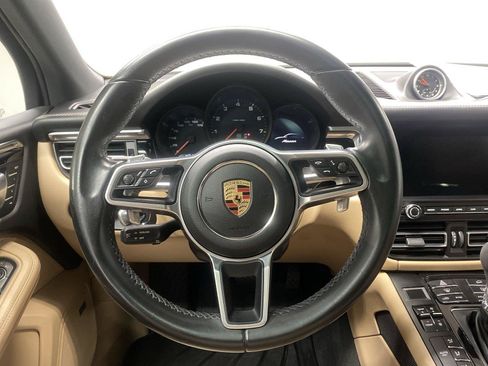 Used 2021 Porsche Macan AWD/4WD image 15