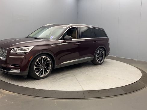 Used 2021 Lincoln Aviator Reserve w/ Equipment Group 202A AWD/4WD image 9