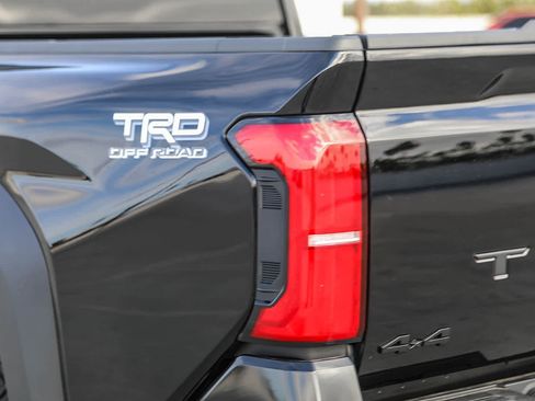 New 2025 Toyota Tacoma TRD Off-Road image 9