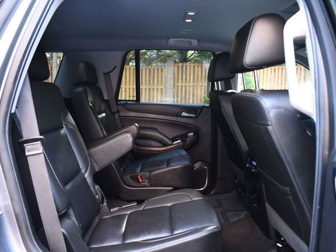 Used 2020 Chevrolet Tahoe LT image 34