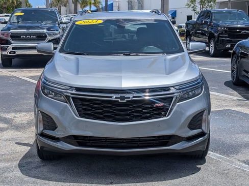 Used 2023 Chevrolet Equinox LS w/ LS Convenience Package image 2