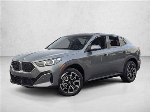 New 2026 BMW X2 xDrive28i image 1