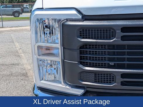 Used 2025 Ford F350 XL w/ XL Driver Assist Package AWD/4WD image 10