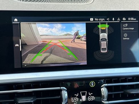 Used 2020 BMW 330i Sedan w/ Driving Assistance Package image 21