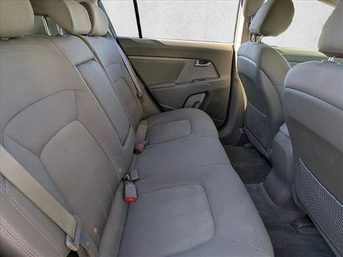 Used 2011 Kia Sportage LX w/ Convenience Pkg image 18