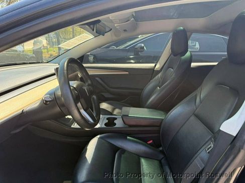 Used 2023 Tesla Model 3 Standard Range RWD image 3
