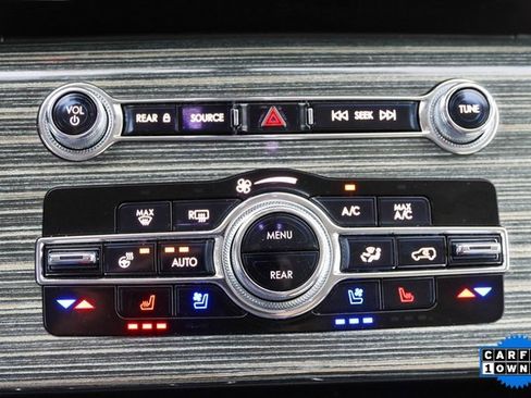 Used 2023 Lincoln Aviator Black Label w/ Class IV Trailer Tow Package image 30