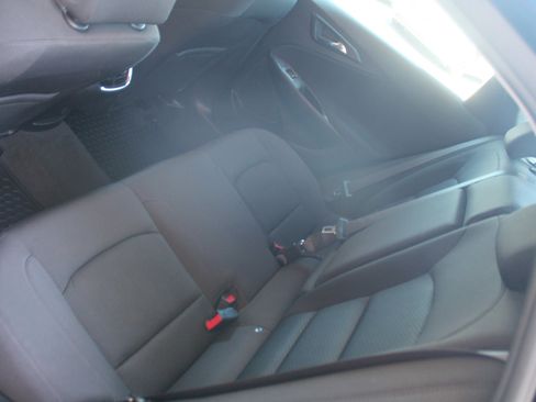 Used 2021 Chevrolet Malibu LT image 17