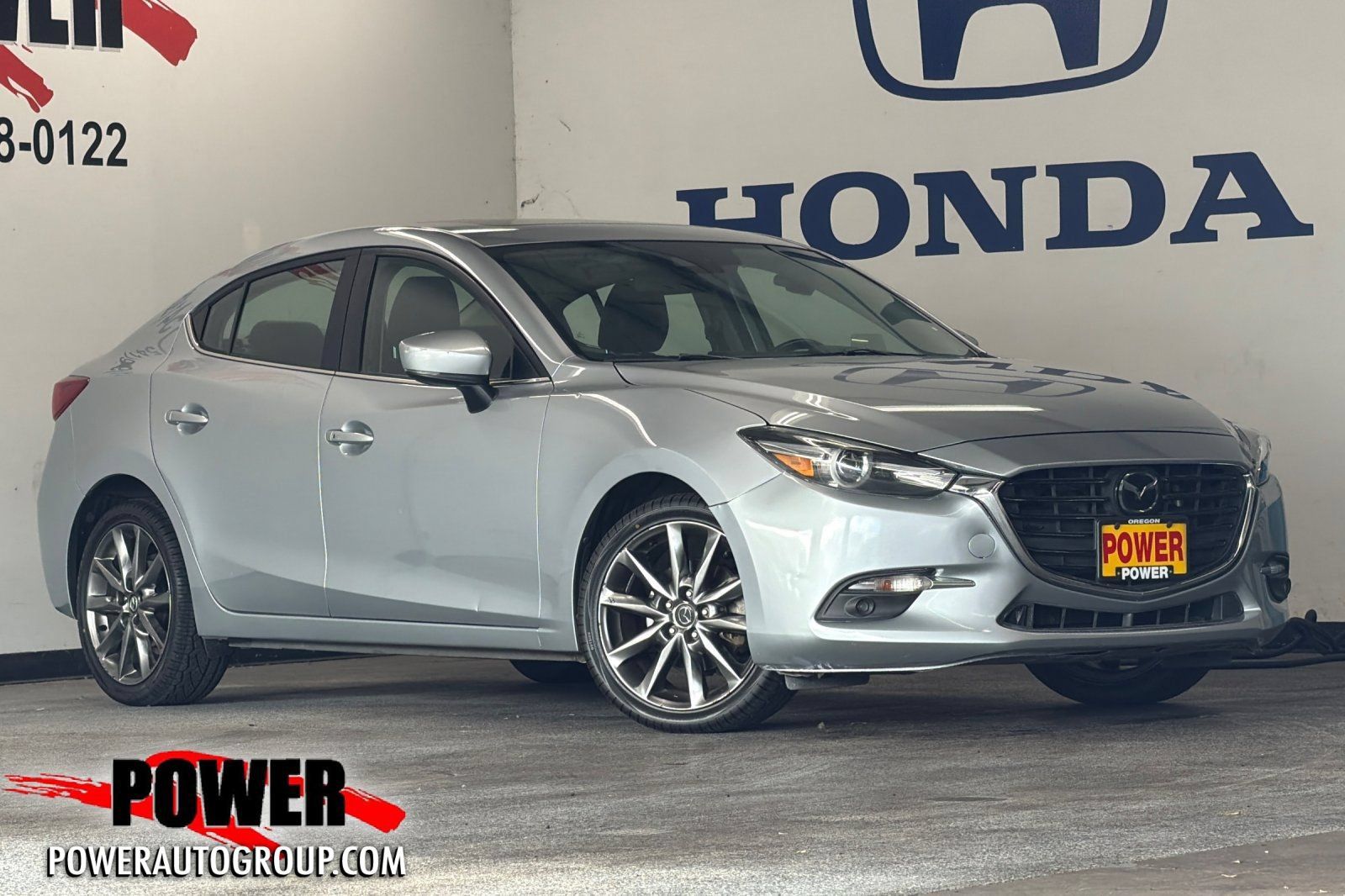 Used 2018 MAZDA MAZDA3 Grand Touring w/ Premium Equipment Package FWD image 1