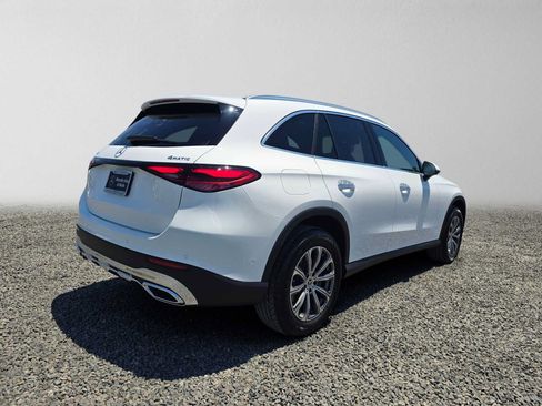 Used 2026 Mercedes-Benz GLC 300 4MATIC image 3