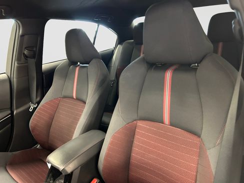 Used 2023 Toyota Corolla SE FWD image 9