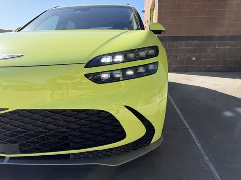 Used 2023 Genesis GV60 Performance image 10