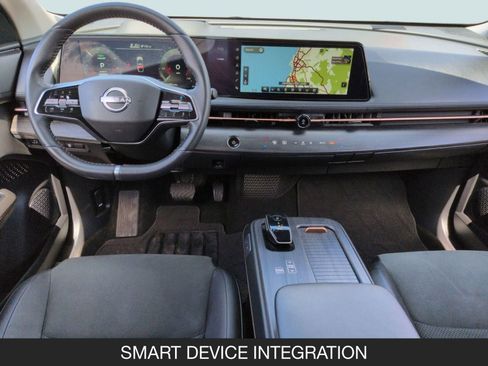 Used 2023 Nissan Ariya AWD image 13