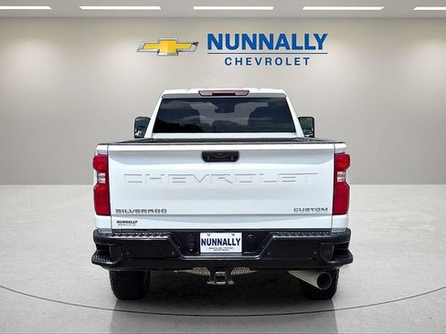 Used 2025 Chevrolet Silverado 2500 Custom w/ Custom Value Package AWD/4WD image 4