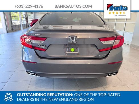 Used 2018 Honda Accord Touring image 6