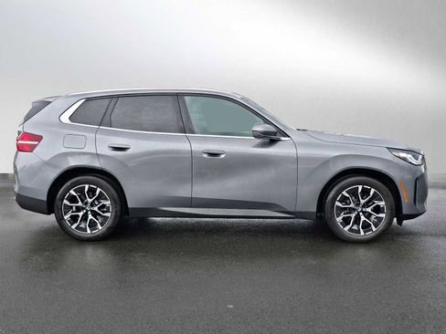 Used 2025 BMW X3 xDrive30i w/ Premium Package AWD/4WD image 3