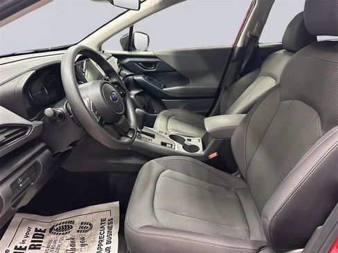 Used 2024 Subaru Crosstrek 2.0i Premium image 9