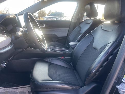 Used 2022 Jeep Compass Latitude w/ Convenience Group image 17