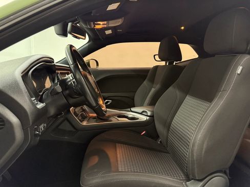 Used 2021 Dodge Challenger SXT w/ Blacktop Package image 10