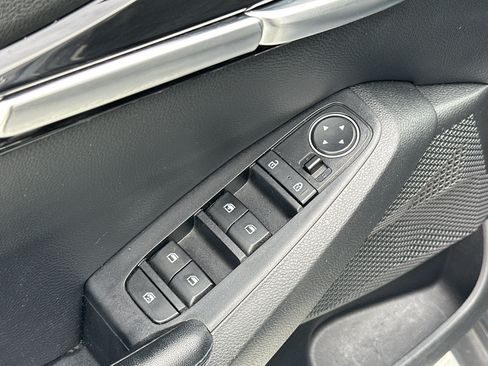 Used 2021 Kia Seltos S FWD image 15
