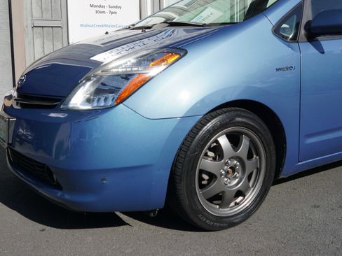 Used 2009 Toyota Prius Touring FWD image 20