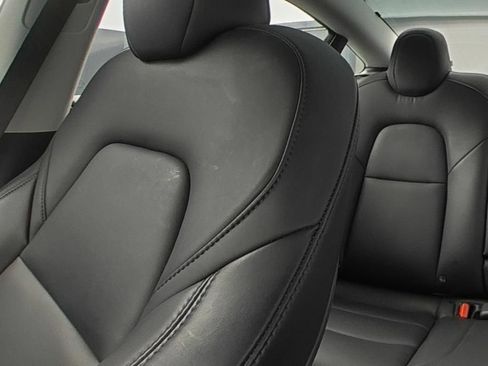 Used 2023 Tesla Model 3 Standard Range RWD image 9