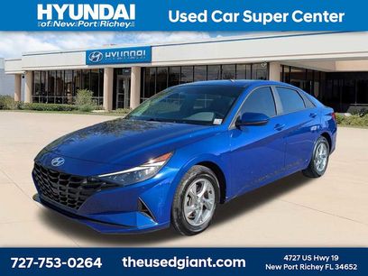 Used 2023 Hyundai Elantra SE w/ Cargo Package