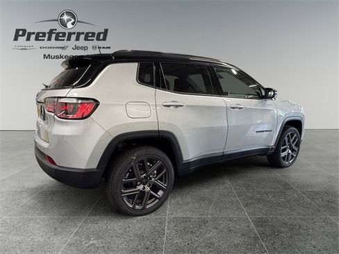 New 2026 Jeep Compass Limited image 16