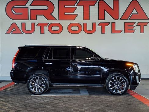 Used 2019 Cadillac Escalade Luxury w/ Escalade Sport Edition image 1