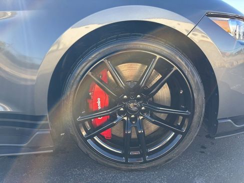 Used 2021 Ford Mustang Shelby GT500 w/ Technology Package image 12