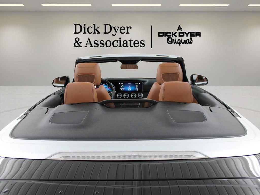 Used 2023 Mercedes-Benz E 450 Cabriolet image 29