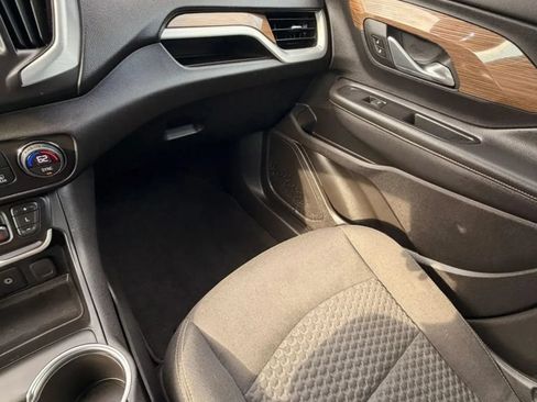 Used 2018 GMC Terrain SLE AWD/4WD image 17