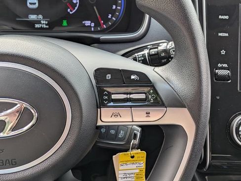 Used 2023 Hyundai Tucson SE AWD/4WD image 19