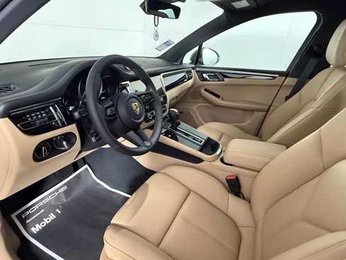 New 2025 Porsche Macan Turbo image 4