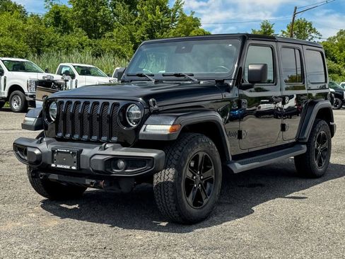 Used 2021 Jeep Wrangler Unlimited Sahara AWD/4WD image 7