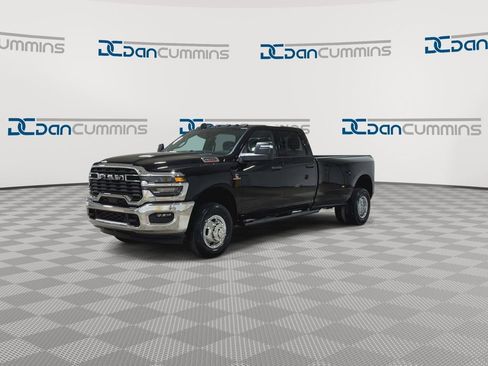 New 2026 RAM 3500 Tradesman AWD/4WD image 7