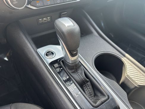Used 2025 Nissan Altima 2.5 SV FWD image 42