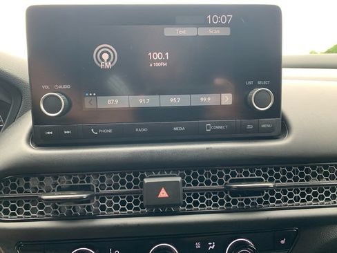 Used 2025 Honda HR-V Sport image 27