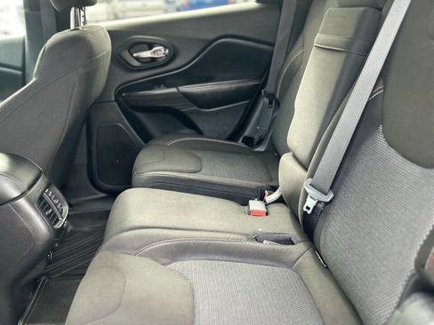 Used 2017 Jeep Cherokee 75th Anniversary image 25