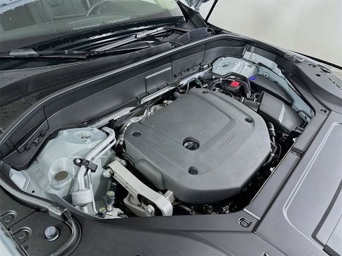 Used 2026 Volvo XC90 B6 Plus w/ Protection Package Premier image 26