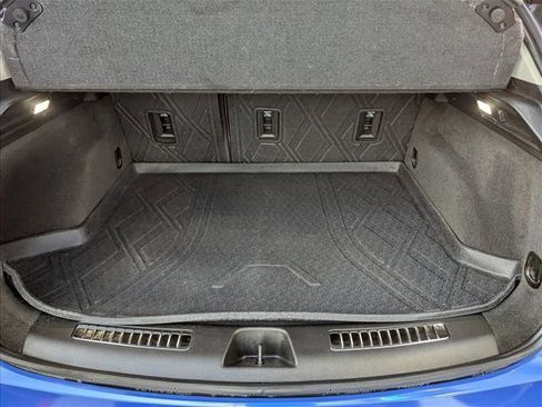 Used 2023 Cadillac XT4 Premium Luxury image 6