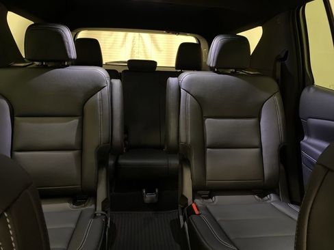 New 2026 Chevrolet Traverse LT w/ Sun and Wheel Package image 18