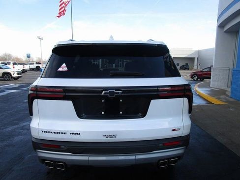Certified 2024 Chevrolet Traverse Z71 w/ Enhanced Driving Package image 4