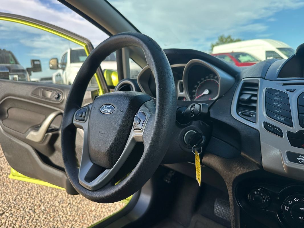 Used 2011 Ford Fiesta SE w/ 203A Rapid Spec Order Code FWD image 18
